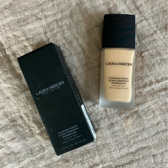 Laura Mercier Foundation - Picture 1 of 3